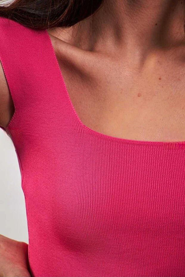 Women’s Square-Neck Thick-Strap Thin Knit Tank Top - MRS.IDEA