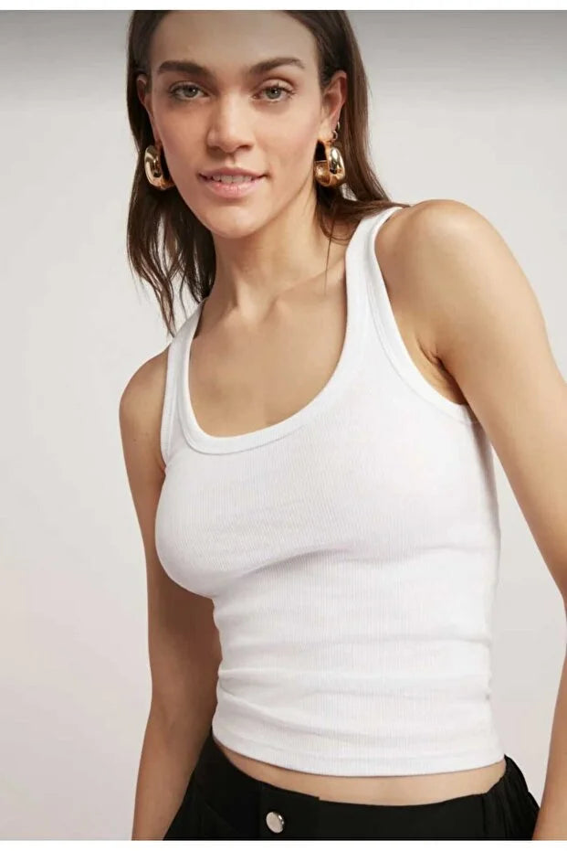 Women’s White Ribbed Thick-Strap Basic Tank Top - MRS.IDEA