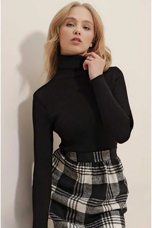 Women’s Full Turtleneck Stretch Knit Body - MRS.IDEA